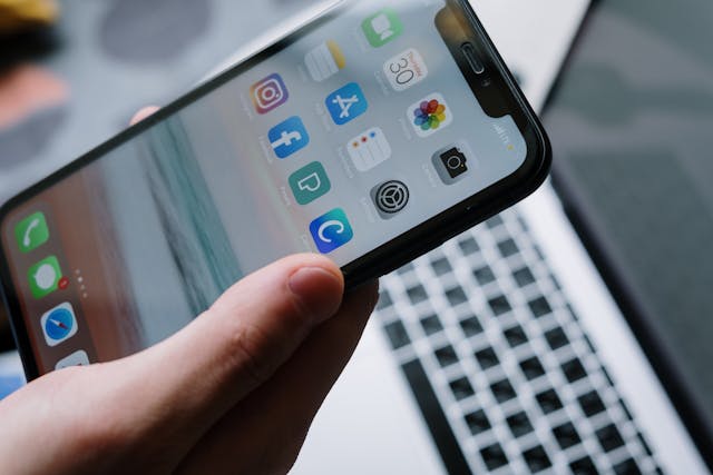 Hakbang Una: Pagbubukas ng Camera App