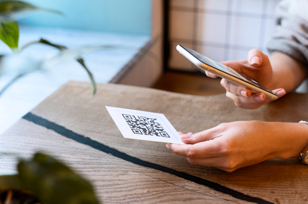 WeChat: কিভাবে QR কোড স্ক্যান করবেন?